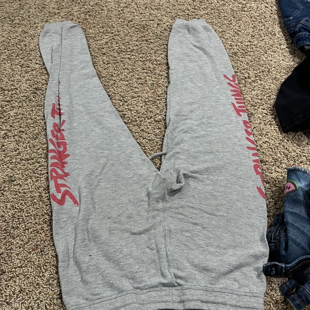 Stranger Things Sweats - Picture 2 of 3